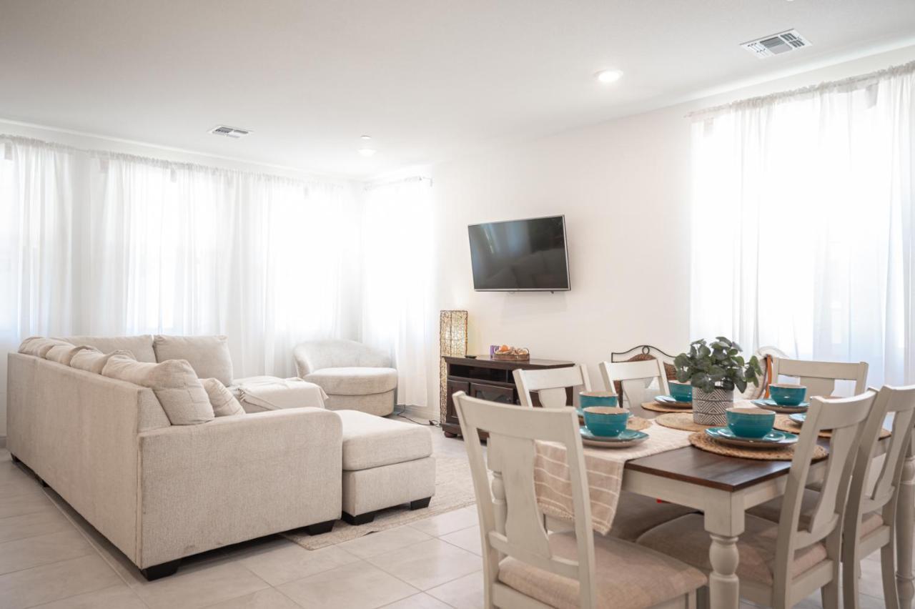 Beautiful Brand New 2 Bedroom Vegas Home! Fits 12 Or More,15-20 Minutes From Lv Strip Las Vegas Eksteriør bilde