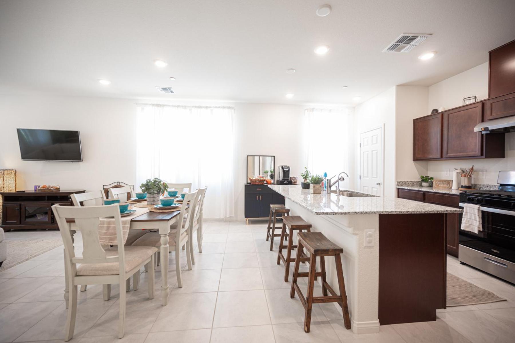 Beautiful Brand New 2 Bedroom Vegas Home! Fits 12 Or More,15-20 Minutes From Lv Strip Las Vegas Eksteriør bilde
